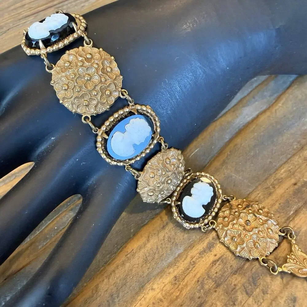 Vintage Victorian Revival Black & White Cameo Flower Panel Link Bracelet 8”